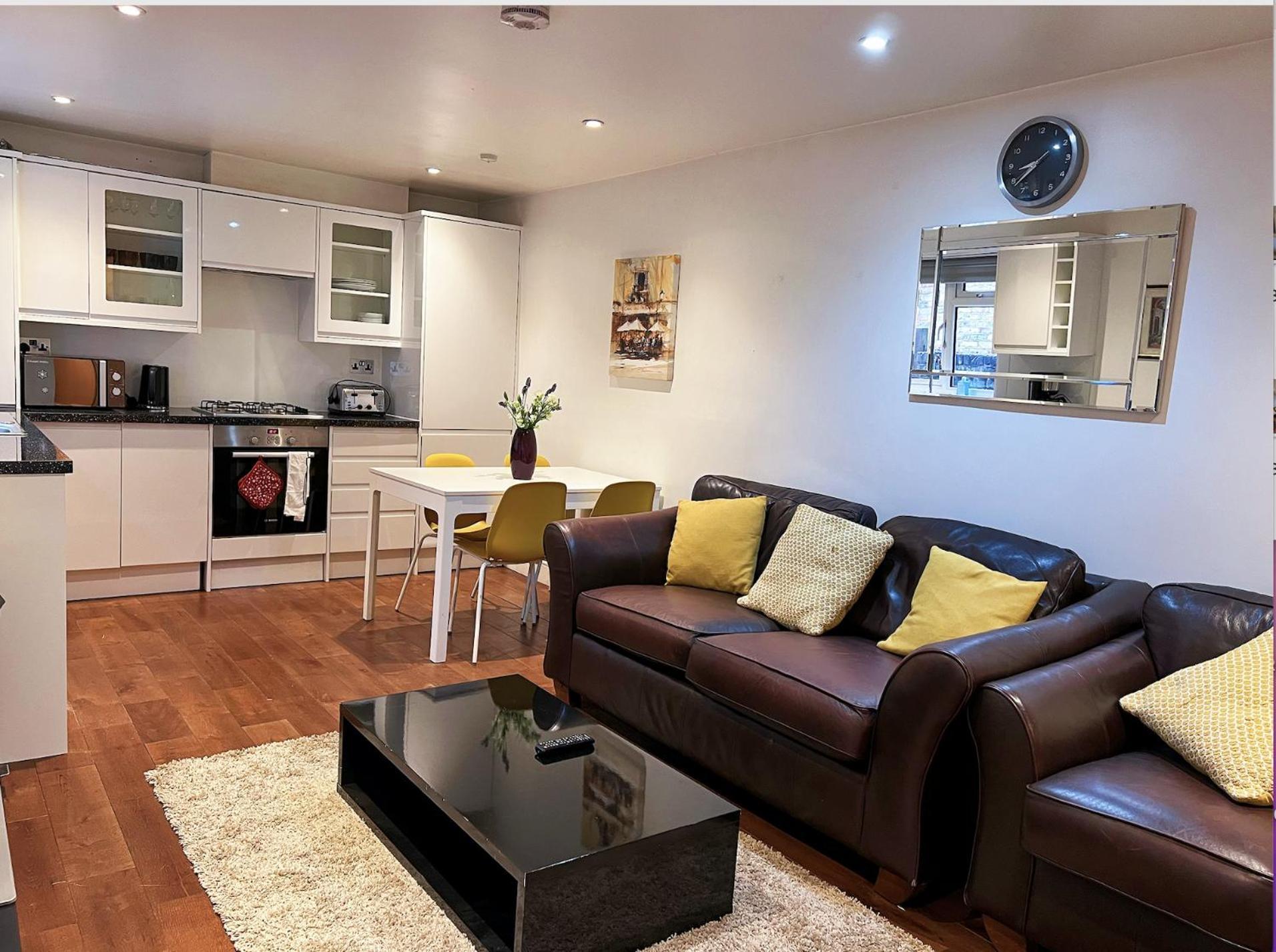 Lovely 2 Bedroom Garden Flat In Londra Exterior foto