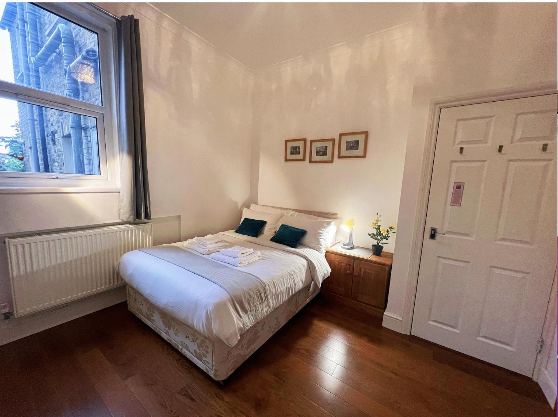 Lovely 2 Bedroom Garden Flat In Londra Exterior foto