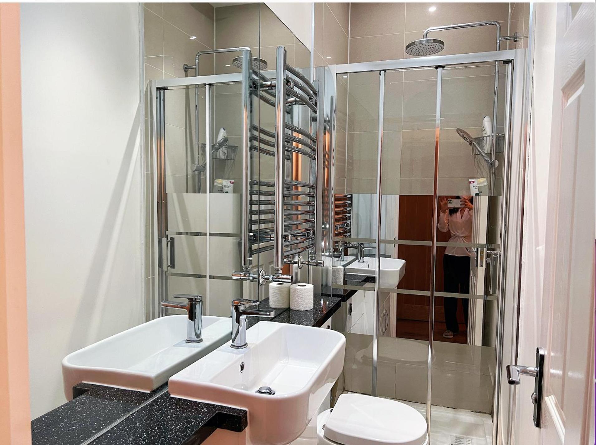 Lovely 2 Bedroom Garden Flat In Londra Exterior foto